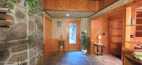 Entry Way - 184 Cloos Rd, Hunter, NY 12442 photo 1 of 8