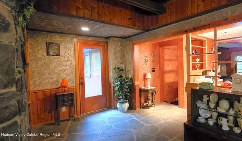 Entry Way - 184 Cloos Rd, Hunter, NY 12442 photo 7 of 8