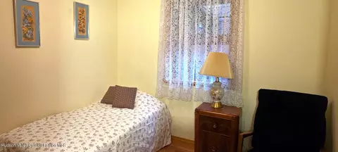 Bedroom - 184 Cloos Rd, Hunter, NY 12442 photo 6 of 7