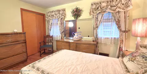 Bedroom - 184 Cloos Rd, Hunter, NY 12442 photo 5 of 7
