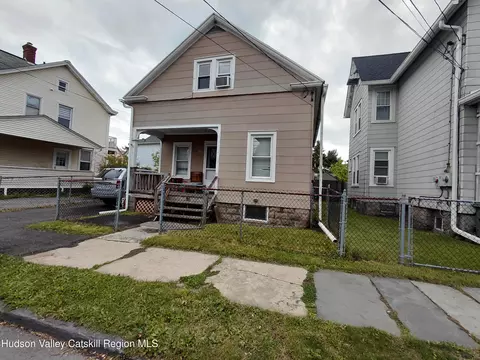 56 Grand St, Kingston, NY 12401
