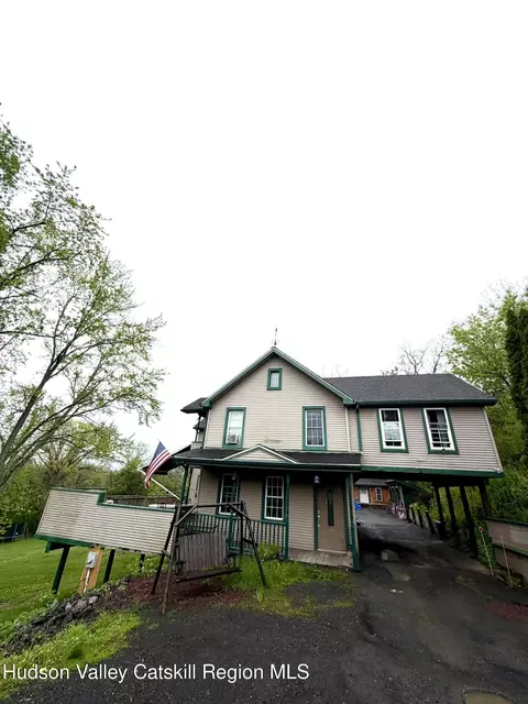 249 New York 81, Coxsackie, NY 12192