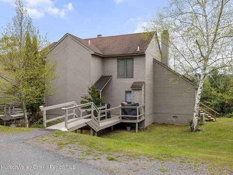 55 Windham Ridge Rd #15H, Windham, NY 12496