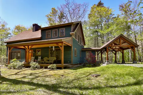 29 Fichtner Rd, Chichester, NY 12416