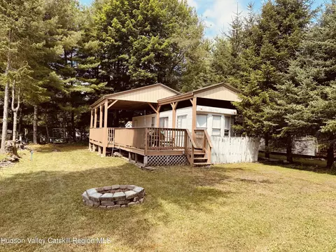 783 Woodstock Rd #99, East Berne, NY 12059