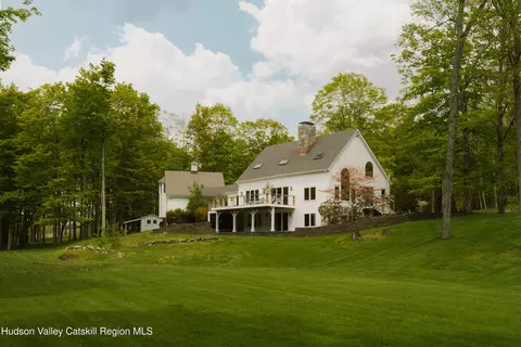 1046 Bulls Head Rd, Clinton, NY 12514