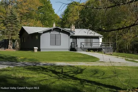 210 Ahrens Rd, Parksville, NY 12768