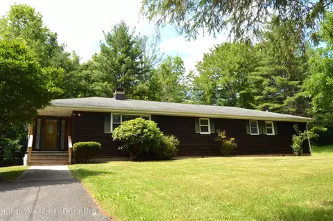 4 Willa Ln, Chichester, NY 12416