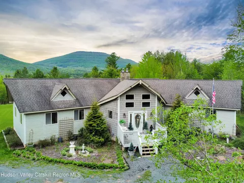 100 Wilderness Dr Exd, East Jewett, NY 12424