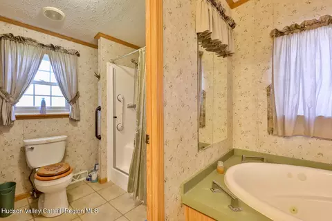 Bath - 751 Mitchell Hollow Rd, Windham, NY 12496 photo 2 of 4