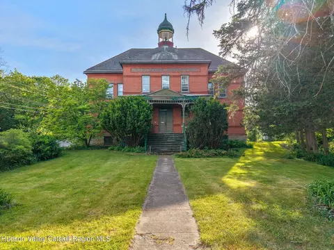 817 Route 144, New Baltimore, NY 12124
