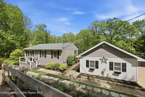 Exterior - 68 Ridge Rd, Wallkill, NY 12589 photo 3 of 4