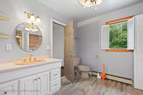 Bath - 2914 Route 10, Windham, NY 12496 photo 1 of 3