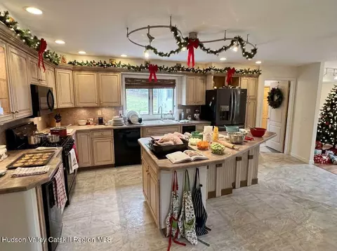 Kitchen - 2914 Route 10, Windham, NY 12496 photo 2 of 2