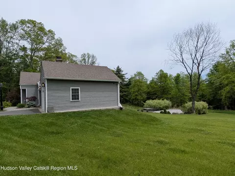 Exterior - 2481 Bruynswick Rd, Wallkill, NY 12589 photo 14 of 20