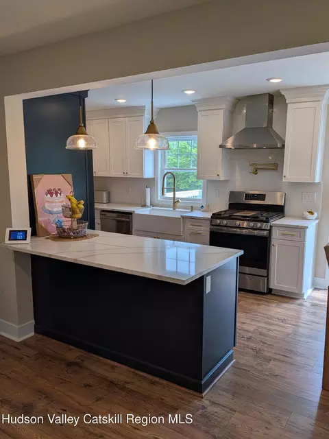 Kitchen - 2481 Bruynswick Rd, Wallkill, NY 12589 photo 4 of 5