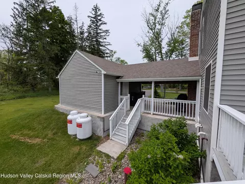 Exterior - 2481 Bruynswick Rd, Wallkill, NY 12589 photo 5 of 20