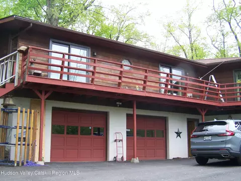 12 Mountain Valley Rd, Boiceville, NY 12412