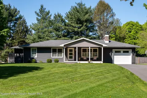 44 Lorraine Dr #12572, Rhinebeck, NY 12572
