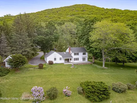 162 Valley View Rd, Copake Falls, NY 12517