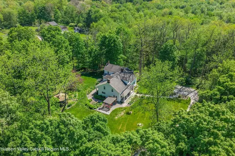121 Coutant Rd, Circleville, NY 10919
