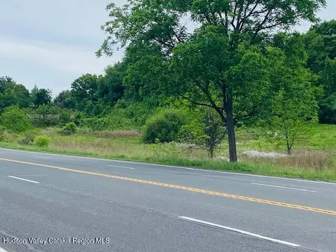 tbd Rt 9w, Marlboro, NY 12542