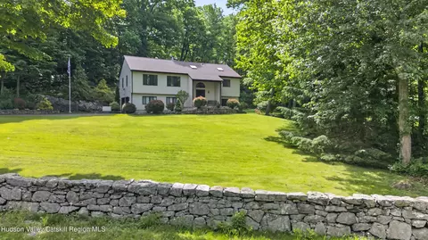 142 Old Milltown Rd, Brewster, NY 10509