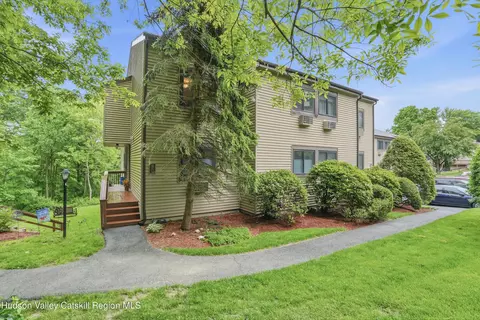 205 Village Dr, Brewster, NY 10509