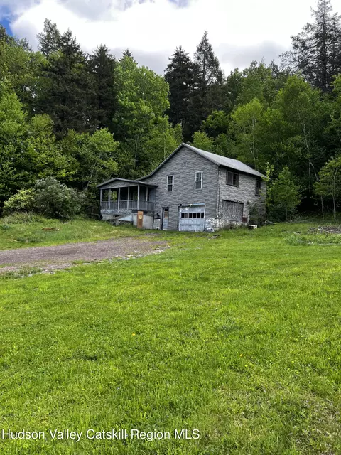 217 Platte Clove Rd, Tannersville, NY 12485