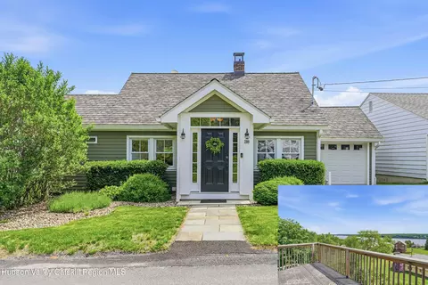 209 Sackett St, Port Ewen, NY 12466