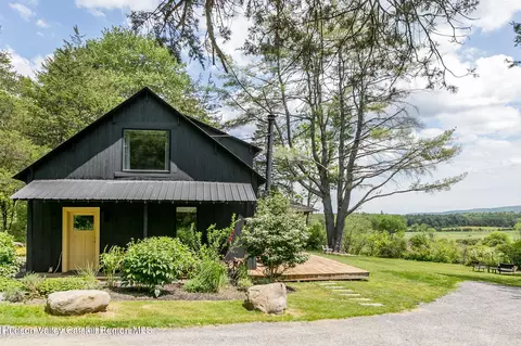 84 Cooper St, Accord, NY 12404