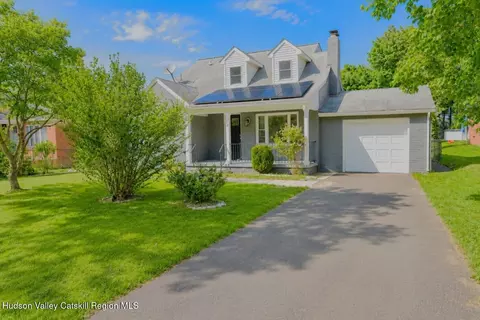 30 Madison Ave, Kingston, NY 12401