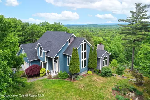 828 W Saugerties Woodstock Rd, Saugerties, NY 12477