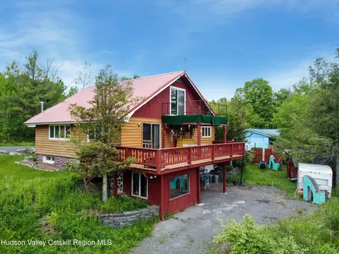 19 25 Van Dr, Tannersville, NY 12485