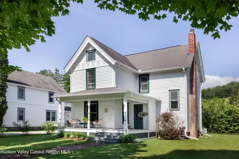 95 Maple Ave, Bovina Center, NY 13740