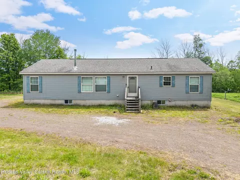 802 Bull Hl, Gilboa, NY 12076