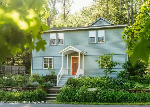 205 Kallop Rd, Kingston, NY 12401