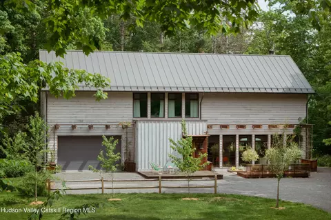 18 Ryan Dr, West Hurley, NY 12491