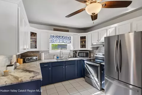 Kitchen - 1084 Codwise St, Kingston, NY 12401 photo 5 of 5
