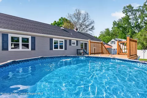 Exterior - 1084 Codwise St, Kingston, NY 12401 photo 7 of 9