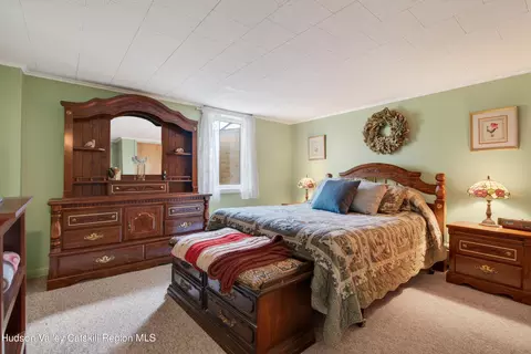 Bedroom - 1084 Codwise St, Kingston, NY 12401 photo 5 of 6