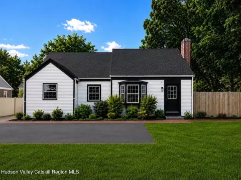 233 Jefferson Hts, Catskill, NY 12414