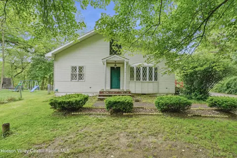 290 Glenerie Blvd, Saugerties, NY 12477