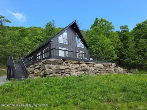 1227 Gulf Rd, Callicoon Center, NY 12724
