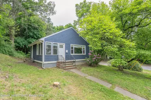 39 Marys Ave, Kingston, NY 12401