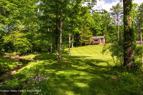 196 Maple Ave, Acra, NY 12405
