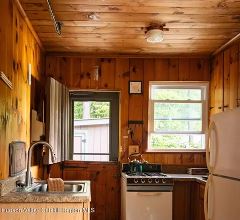 Kitchen - 196 Maple Ave, Acra, NY 12405 photo 2 of 3