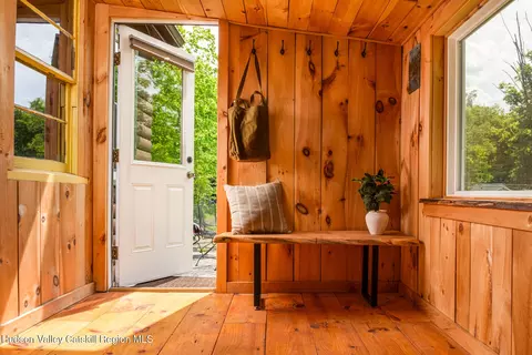 Entry Way - 196 Maple Ave, Acra, NY 12405 photo 3 of 4