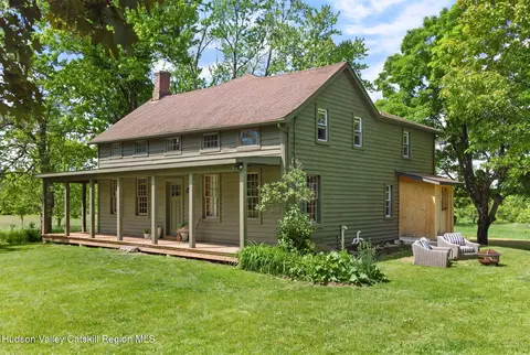 857 Flats Rd, Athens, NY 12015