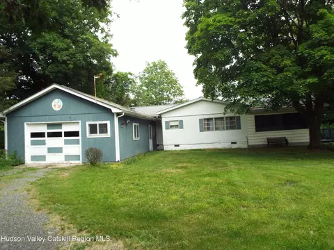 3916 Rt 9w, Saugerties, NY 12477